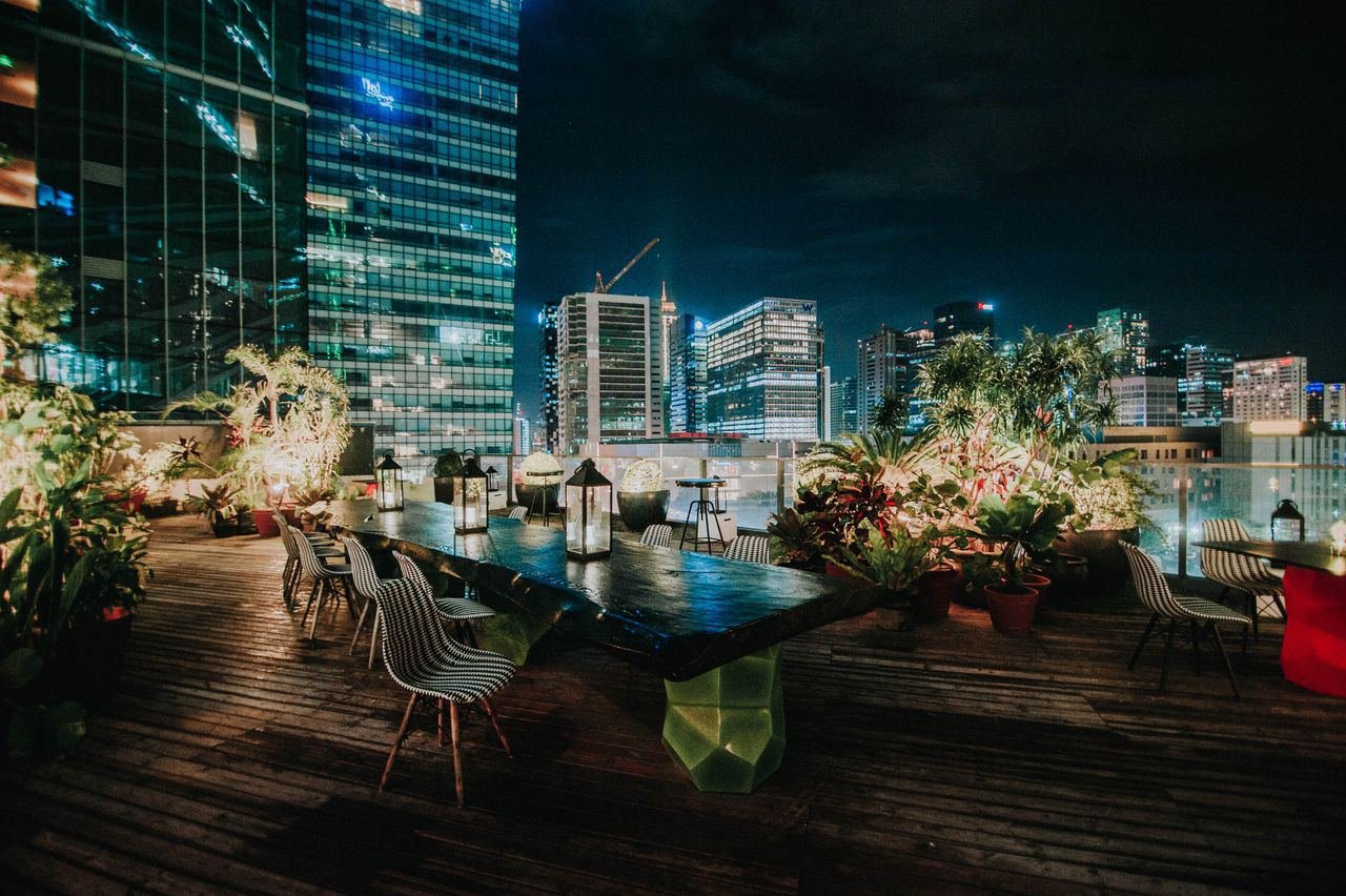 5 Resto Rooftop dengan View Kota Jogja untuk Makan Malam Romantis